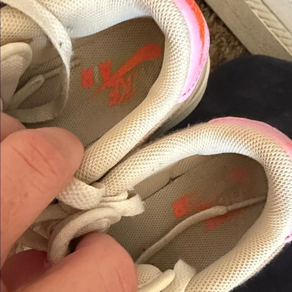 Nike Kids' Tan & Pink Low-Top Sneakers